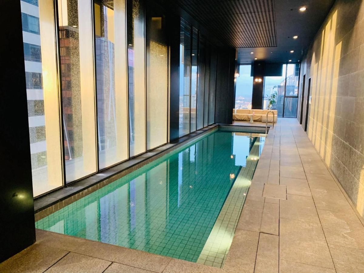 Melbourne Cbd Empire Apartment Esterno foto