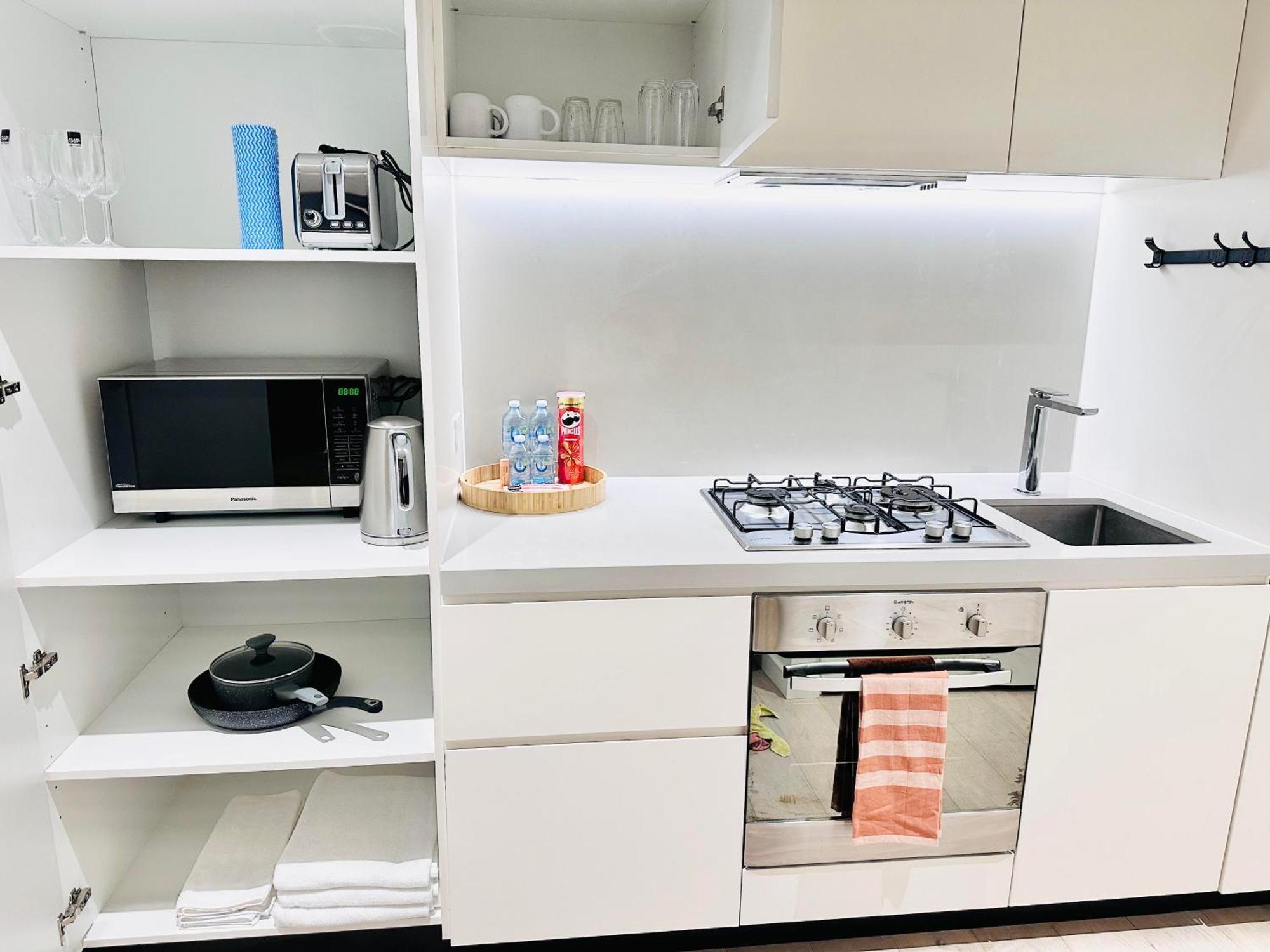 Melbourne Cbd Empire Apartment Esterno foto